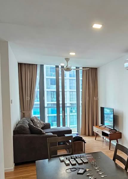 Kondominium untuk Disewa di Lakefront Residence - Darren Lim - Living Room - PropertyGuru.com.my