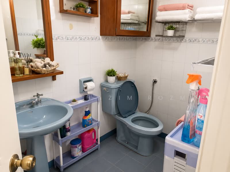 Condominium for Sale at Pantai Hillpark 3 - Fiqri Hazim Rozmi - Bathroom - PropertyGuru.com.my