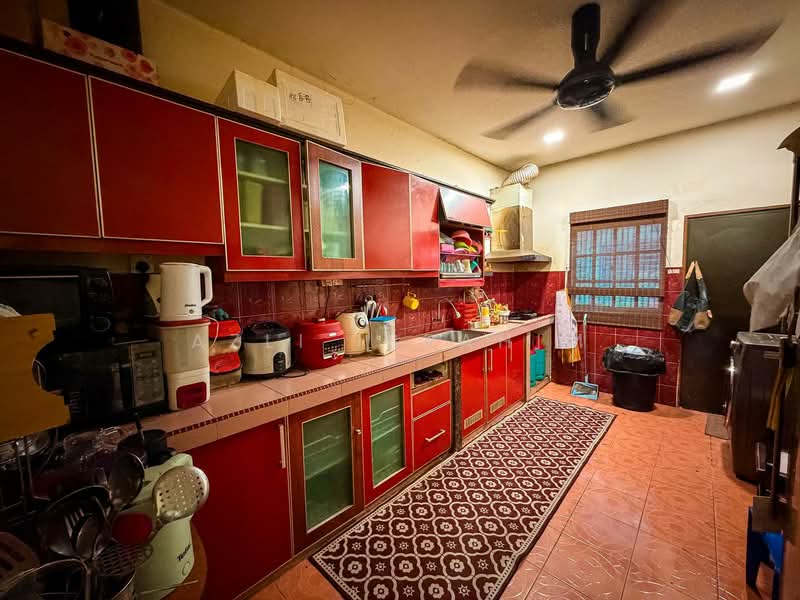 Rumah Teres 1 Tingkat untuk Dijual di Taman Sri Melor (Kajang) - Azli Ibrahim - Kitchen - PropertyGuru.com.my