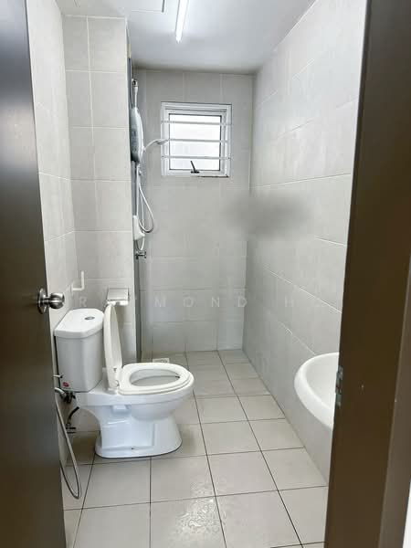 Condominium for Rent at Residensi KepongMas - Raymond Ho - Bathroom - PropertyGuru.com.my