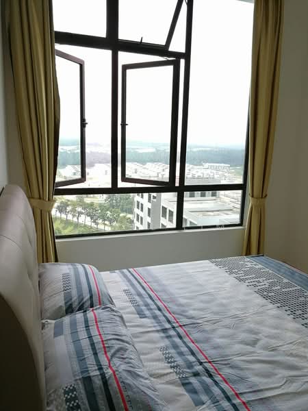 Service Residence for Sale at D'Summit Residences - Jovel Lim - Bedroom - PropertyGuru.com.my