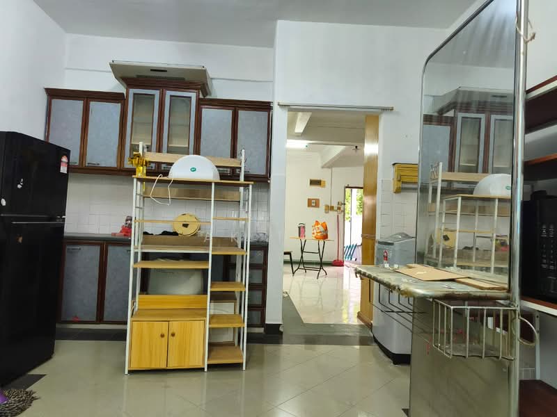 Rumah Teres untuk Disewa di Taman Asa Jaya (Kajang) - AK TAY - Kitchen - PropertyGuru.com.my