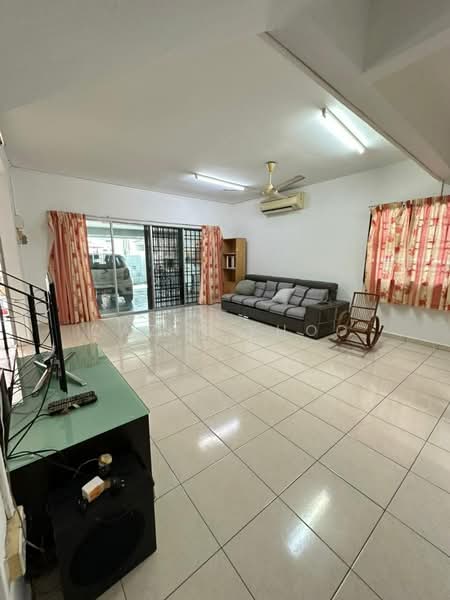 Rumah Teres 2 Tingkat untuk Dijual di Bercham (Ipoh) - Qazin Khoo - Living Room - PropertyGuru.com.my