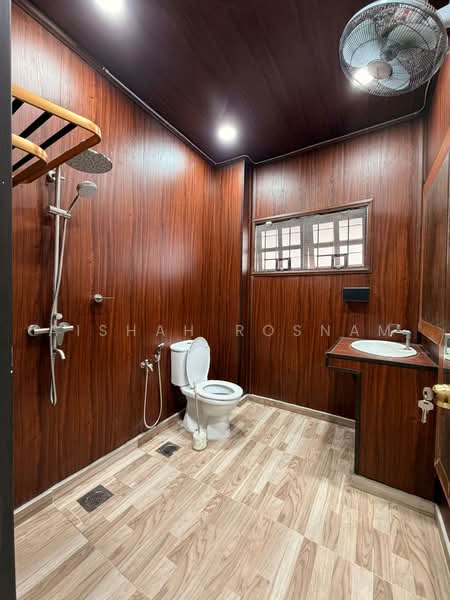 Rumah Banglo untuk Disewa di Ampang Jaya (Ampang) - Aishah Rosnam - Bathroom - PropertyGuru.com.my