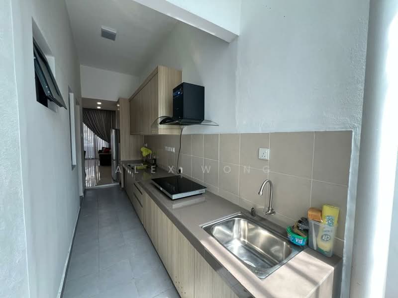 Rumah Teres 3 Tingkat untuk Disewa di Lake Fields (Sungai Besi) - Alex Wong - Kitchen - PropertyGuru.com.my