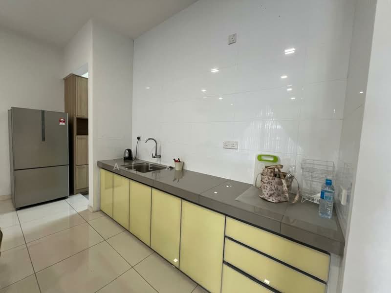 Rumah Teres 3 Tingkat untuk Disewa di Lake Fields (Sungai Besi) - Alex Wong - Kitchen - PropertyGuru.com.my