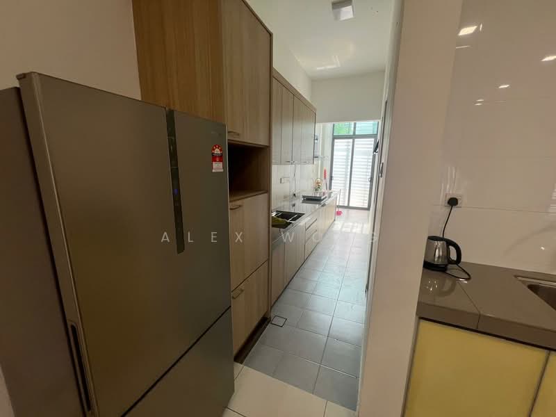 Rumah Teres 3 Tingkat untuk Disewa di Lake Fields (Sungai Besi) - Alex Wong - Kitchen - PropertyGuru.com.my