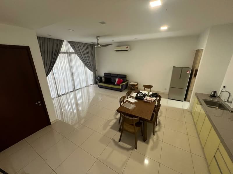 Rumah Teres 3 Tingkat untuk Disewa di Lake Fields (Sungai Besi) - Alex Wong - Living Room - PropertyGuru.com.my
