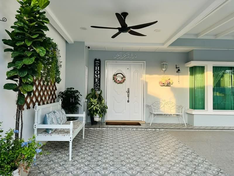 Rumah Teres 2 Tingkat untuk Dijual di Taman Mutiara Rini (Skudai) - Mohamad Rahfi - Exterior - PropertyGuru.com.my