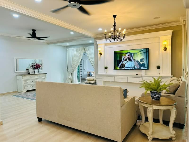 Rumah Teres 2 Tingkat untuk Dijual di Taman Mutiara Rini (Skudai) - Mohamad Rahfi - Living Room - PropertyGuru.com.my