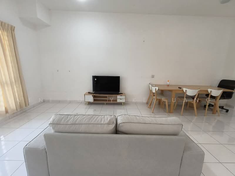 2-storey Terraced House for Rent in Setia Alam (Selangor) - Veni Foo Yoke Fuang - Living Room - PropertyGuru.com.my