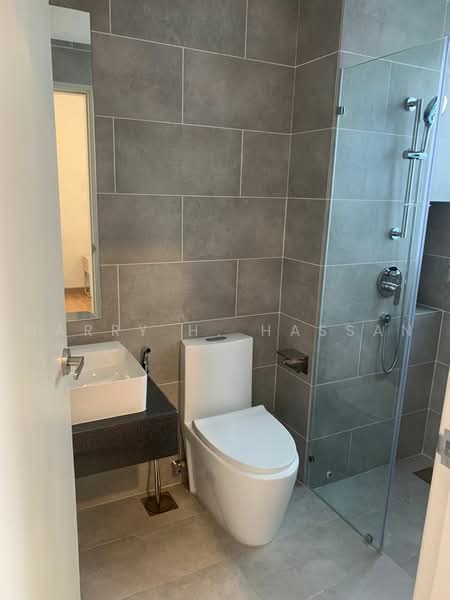 Servis Apartment untuk Disewa di The Tropika - Harry H. Hassan - Bathroom - PropertyGuru.com.my