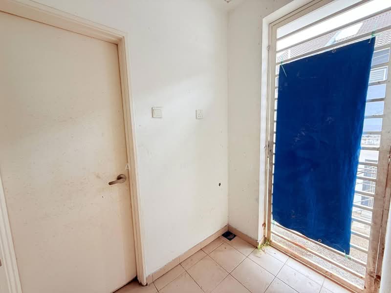 2-storey Terraced House for Sale in Bandar Country Homes (Rawang) - Farah Dina - Interior - PropertyGuru.com.my