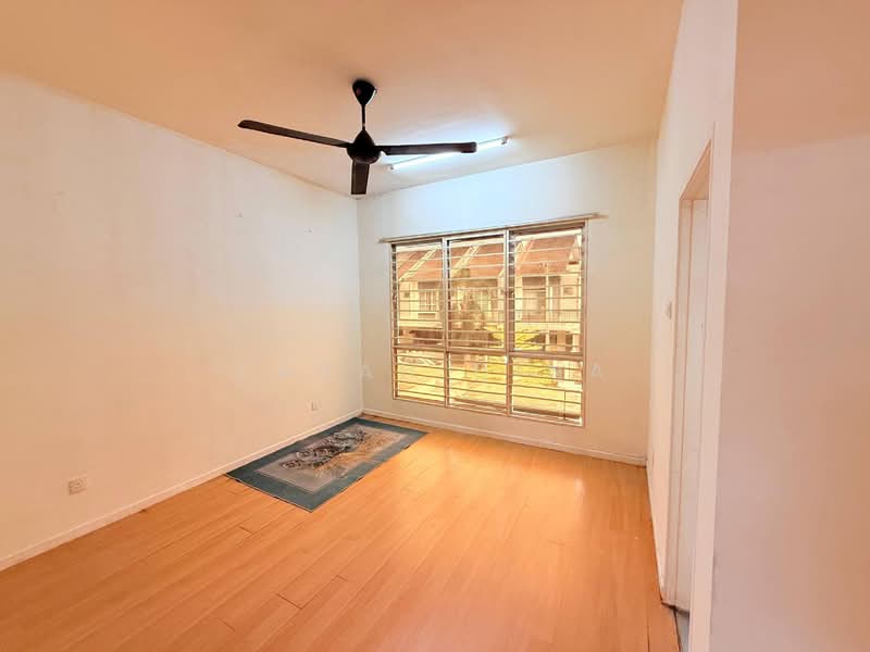 2-storey Terraced House for Sale in Bandar Country Homes (Rawang) - Farah Dina - Interior - PropertyGuru.com.my