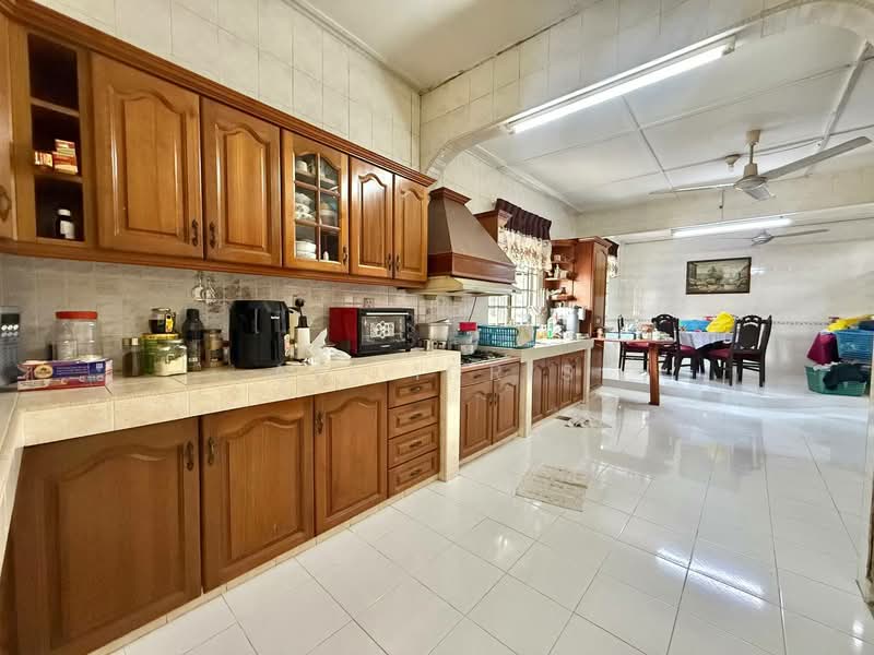 Rumah Teres 1.5-Tingkat untuk Dijual di Taman Ehsan (Kepong) - Ali Idris - Kitchen - PropertyGuru.com.my