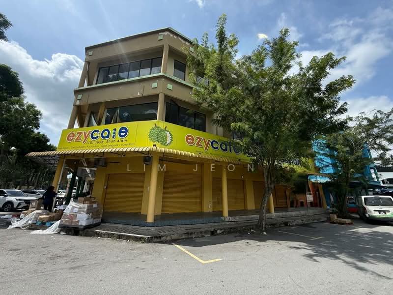 Shop for Rent in Shah Alam (Selangor) - Lim Jeon - Exterior - PropertyGuru.com.my