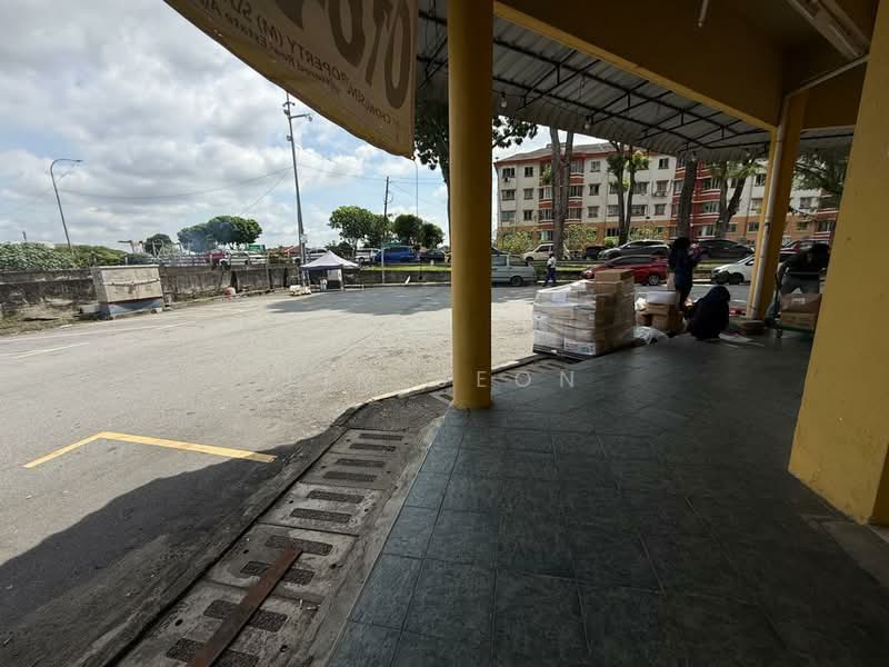 Shop for Rent in Shah Alam (Selangor) - Lim Jeon - Exterior - PropertyGuru.com.my