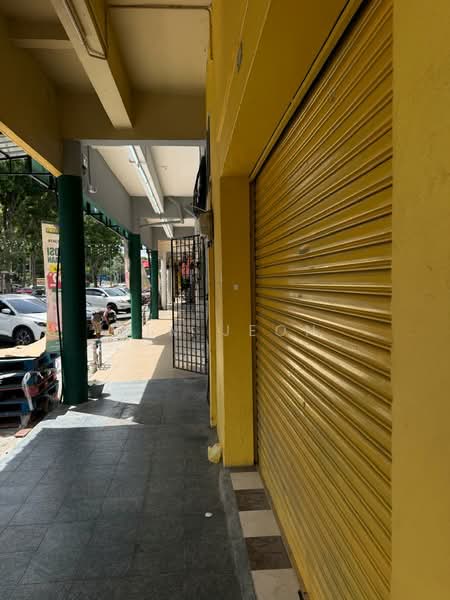 Shop for Rent in Shah Alam (Selangor) - Lim Jeon - Exterior - PropertyGuru.com.my