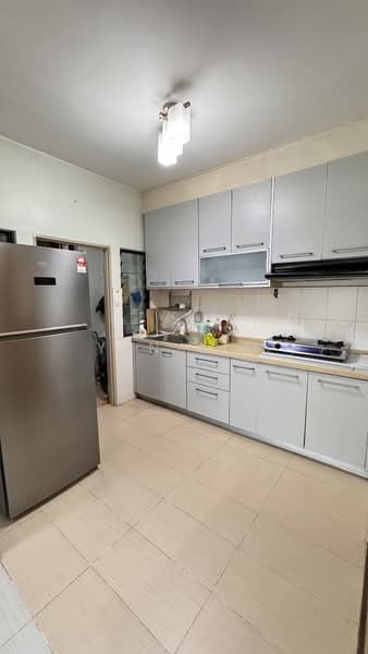 Condominium for Sale at Savanna Condominium - Yen Lim - Kitchen - PropertyGuru.com.my