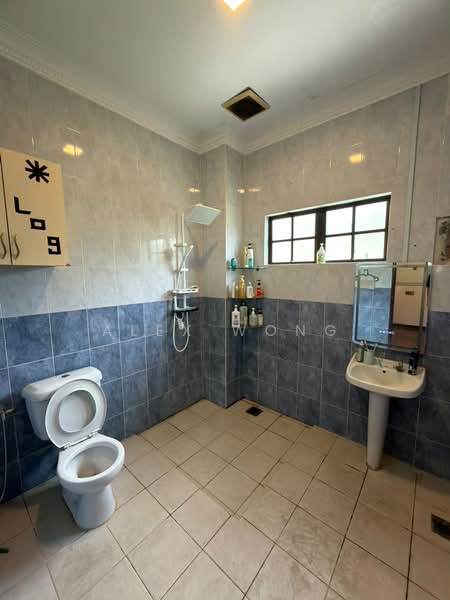 Rumah Banglo untuk Disewa di Kajang (Selangor) - Alex Wong - Bathroom - PropertyGuru.com.my