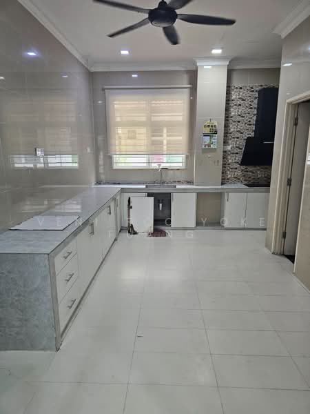 3-storey Terraced House for Rent in Setia Alam (Selangor) - Veni Foo Yoke Fuang - Kitchen - PropertyGuru.com.my