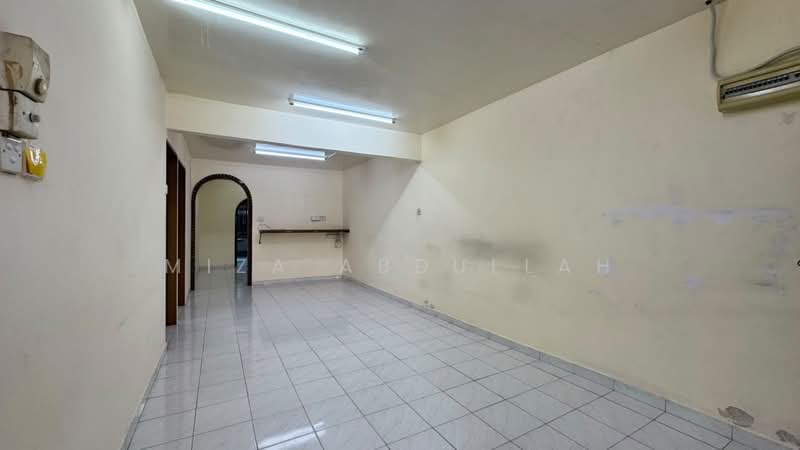 Terraced House for Sale in Seri Kembangan (Selangor) - Miza Abdullah - PropertyGuru.com.my