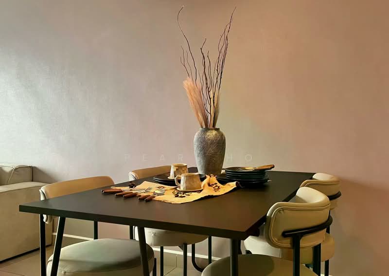 Servis Apartment untuk Disewa di M Arisa - Pearl Ho - Dining Room - PropertyGuru.com.my