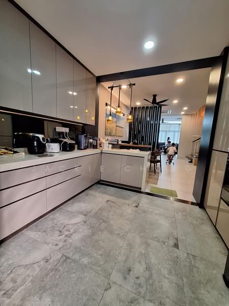Rumah Teres 3 Tingkat untuk Dijual di Taman Juara Jaya (Cheras) - Jackie Chong - Kitchen - PropertyGuru.com.my