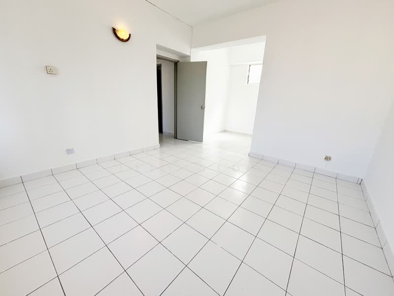 Kondominium untuk Disewa di Kelana Puteri - Lily Siow - master room - PropertyGuru.com.my