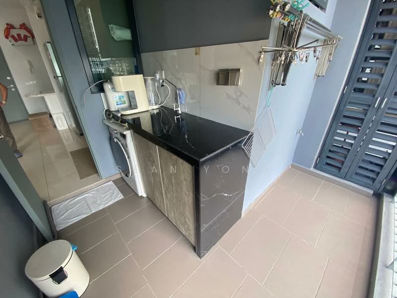 Servis Apartment untuk Disewa di Fortune Centra - Sean Yong - Balcony - PropertyGuru.com.my
