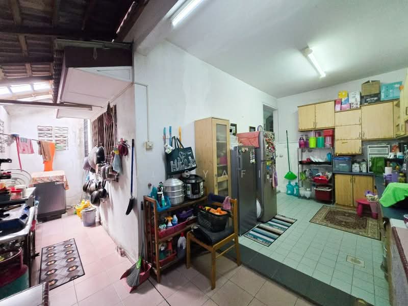 Rumah Teres 2 Tingkat untuk Dijual di Bandar Kinrara Seksyen 1 (Bandar Kinrara) - Zul Syafiq - Kitchen - PropertyGuru.com.my