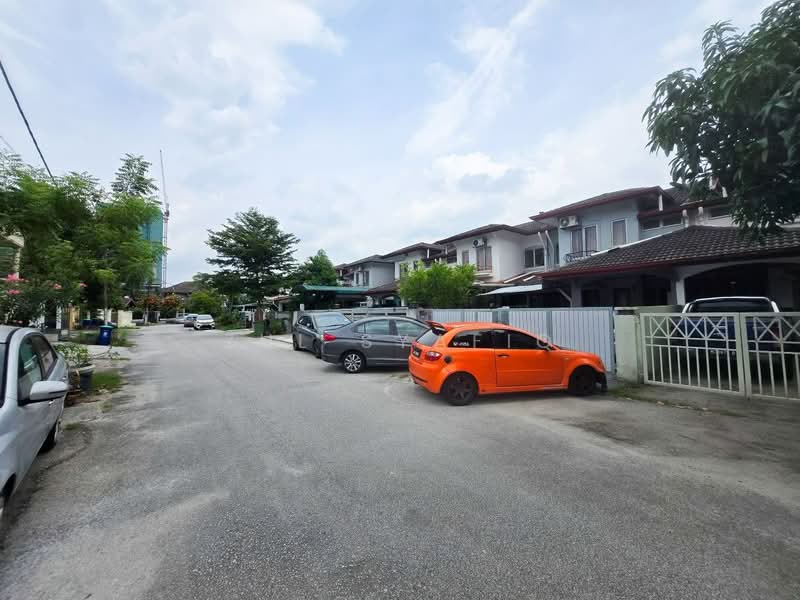 Rumah Teres 2 Tingkat untuk Dijual di Bandar Kinrara Seksyen 1 (Bandar Kinrara) - Zul Syafiq - Exterior - PropertyGuru.com.my