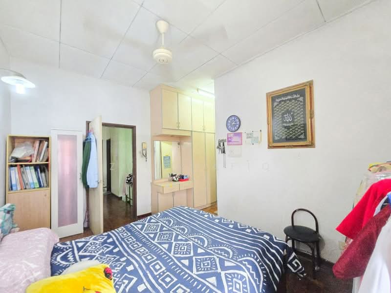 Rumah Teres 2 Tingkat untuk Dijual di Bandar Kinrara Seksyen 1 (Bandar Kinrara) - Zul Syafiq - Bedroom - PropertyGuru.com.my