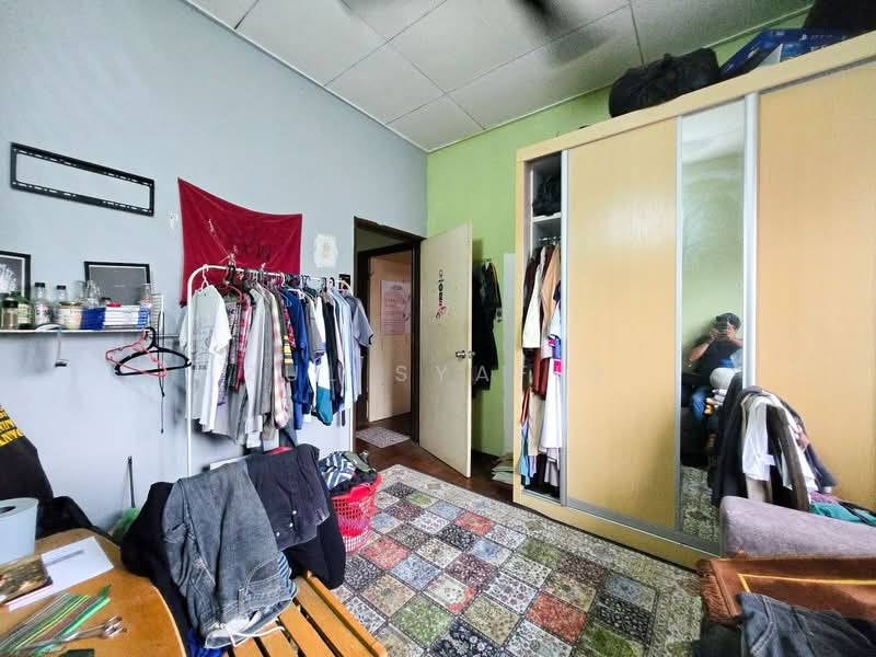 Rumah Teres 2 Tingkat untuk Dijual di Bandar Kinrara Seksyen 1 (Bandar Kinrara) - Zul Syafiq - Bedroom - PropertyGuru.com.my