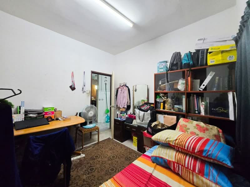 Rumah Teres 2 Tingkat untuk Dijual di Bandar Kinrara Seksyen 1 (Bandar Kinrara) - Zul Syafiq - Bedroom - PropertyGuru.com.my