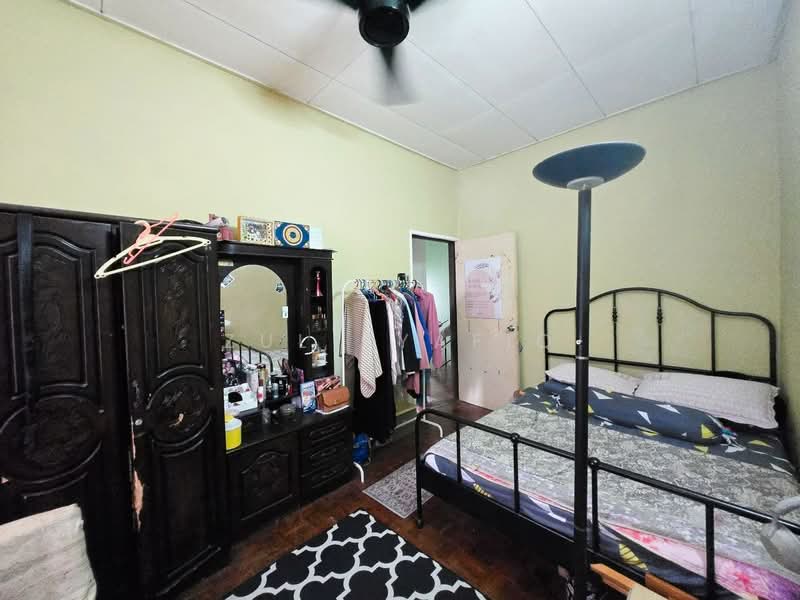 Rumah Teres 2 Tingkat untuk Dijual di Bandar Kinrara Seksyen 1 (Bandar Kinrara) - Zul Syafiq - Bedroom - PropertyGuru.com.my