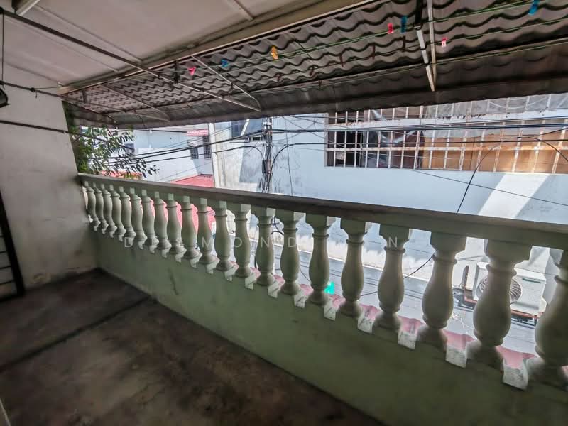 Rumah Teres 2 Tingkat untuk Dijual di Kampung Batu Muda (Batu Caves) - Desmond Tang - Balcony - PropertyGuru.com.my
