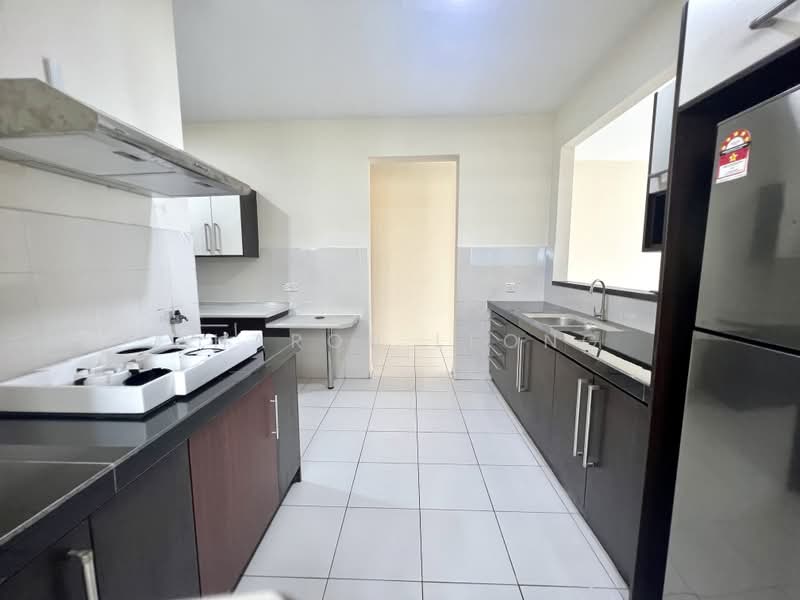 Condominium for Sale at The Tamarind - Sharon Leong - Kitchen - PropertyGuru.com.my