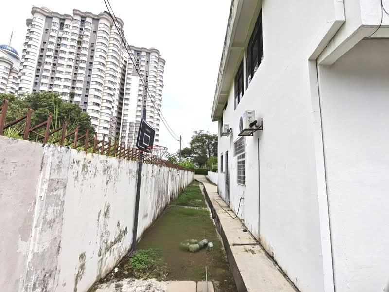 Rumah Banglo untuk Dijual di Taman Bukit Kuda (Klang) - Nadia Shukri - Exterior - PropertyGuru.com.my