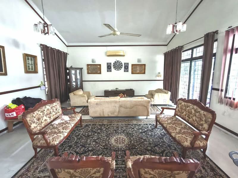 Rumah Banglo untuk Dijual di Taman Bukit Kuda (Klang) - Nadia Shukri - Living Room - PropertyGuru.com.my
