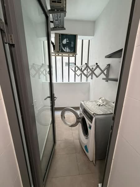 Kondominium untuk Disewa di Vivo Residential Suites - Jacky Wan - Balcony - PropertyGuru.com.my