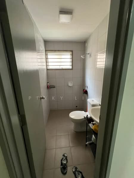 Townhouse for Rent in Bandar Botanic (Klang) - Pinky Liaw - Bathroom - PropertyGuru.com.my