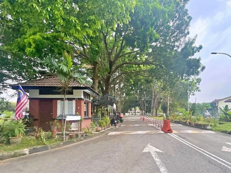 Rumah Teres 2-Tingkat untuk Dijual di Taman Putra Prima (Puchong) - Hannee Tay - Exterior - PropertyGuru.com.my