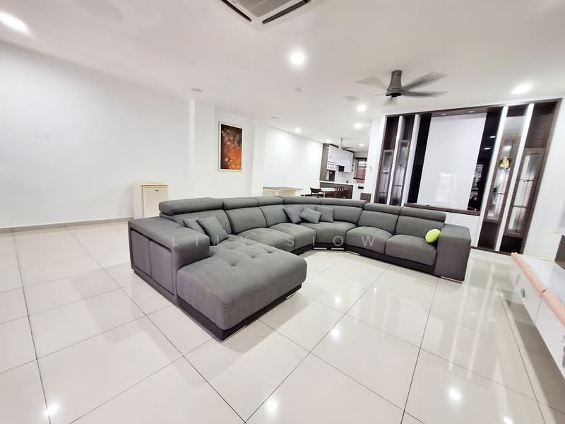 Rumah Teres 3-Tingkat untuk Dijual di Puchong (Selangor) - Lily Siow - Living Room - PropertyGuru.com.my