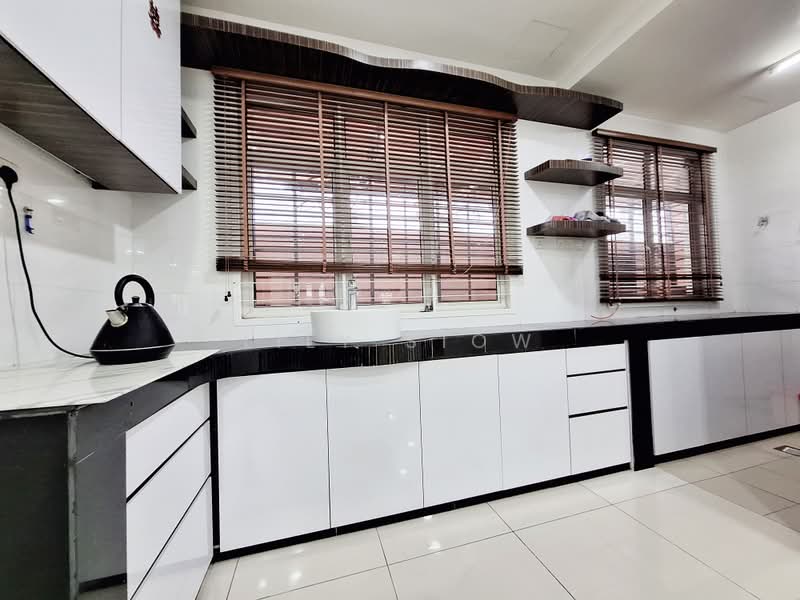 Rumah Teres 3-Tingkat untuk Dijual di Puchong (Selangor) - Lily Siow - Kitchen - PropertyGuru.com.my