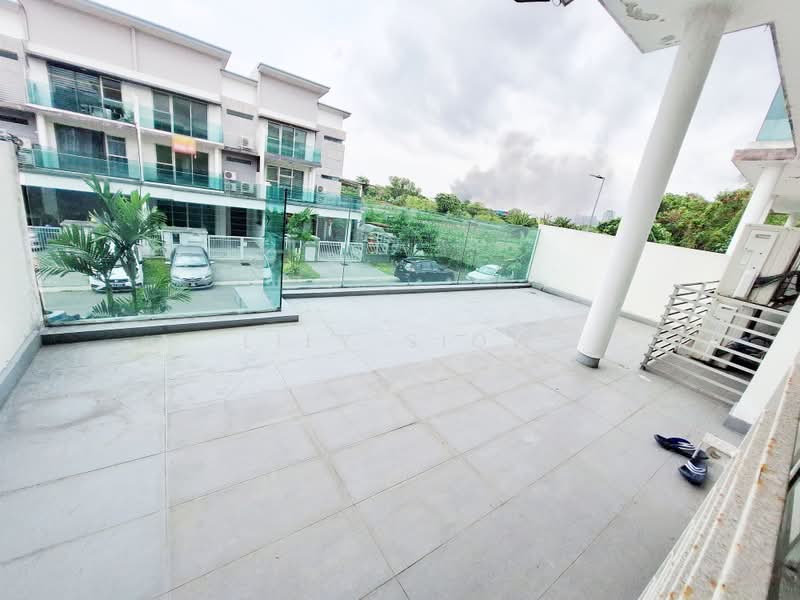 Rumah Teres 3-Tingkat untuk Dijual di Puchong (Selangor) - Lily Siow - Exterior - PropertyGuru.com.my