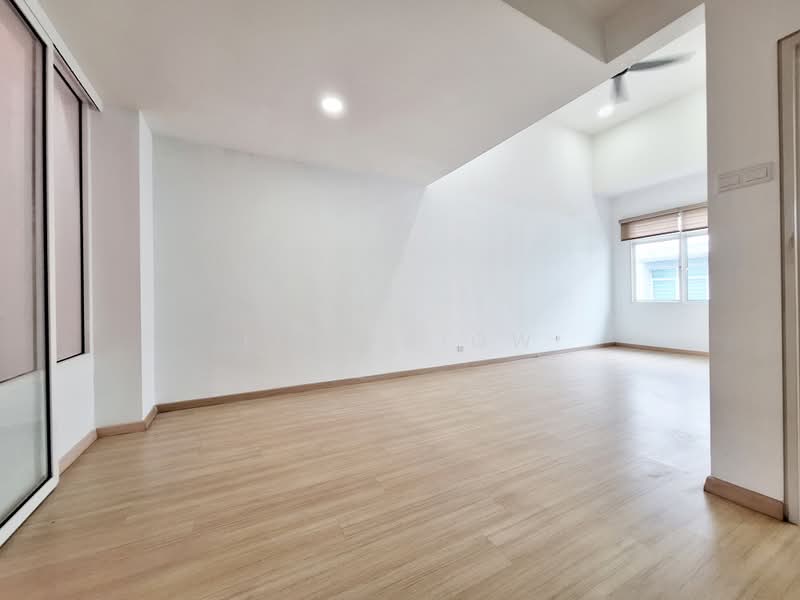 Rumah Teres 3-Tingkat untuk Dijual di Puchong (Selangor) - Lily Siow - Living Room - PropertyGuru.com.my