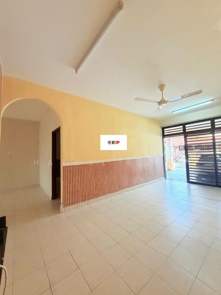 Rumah Teres 1-Tingkat untuk Dijual di Bandar Seri Astana (Sungai Petani) - Hasrul Rosli - Living Room - PropertyGuru.com.my