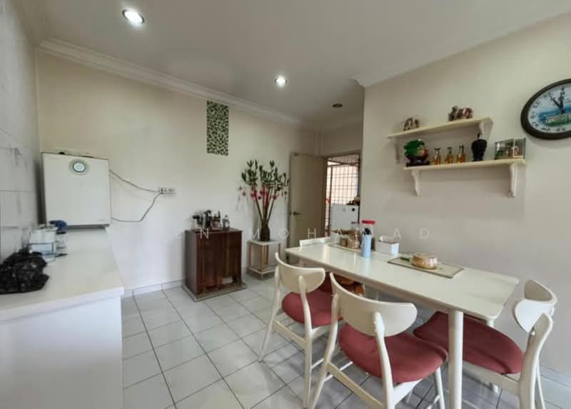 Apartment for Sale at Pangsapuri Orkid - Reen Mohamad - Dining Room - PropertyGuru.com.my