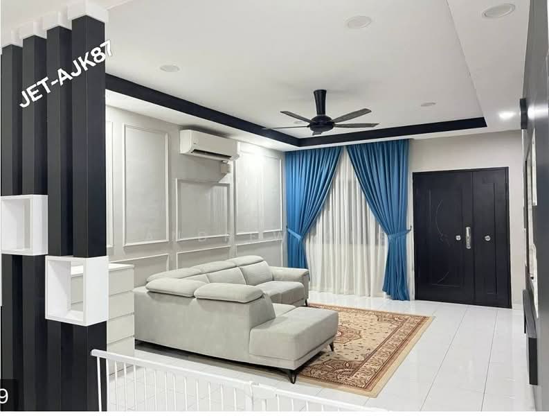 2-storey Terraced House for Sale in Setia Alam (Selangor) - Andrew Ang - Living Room - PropertyGuru.com.my